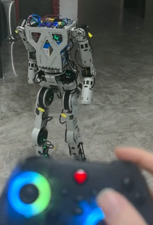 Teleop walk test with a gamepad in frame